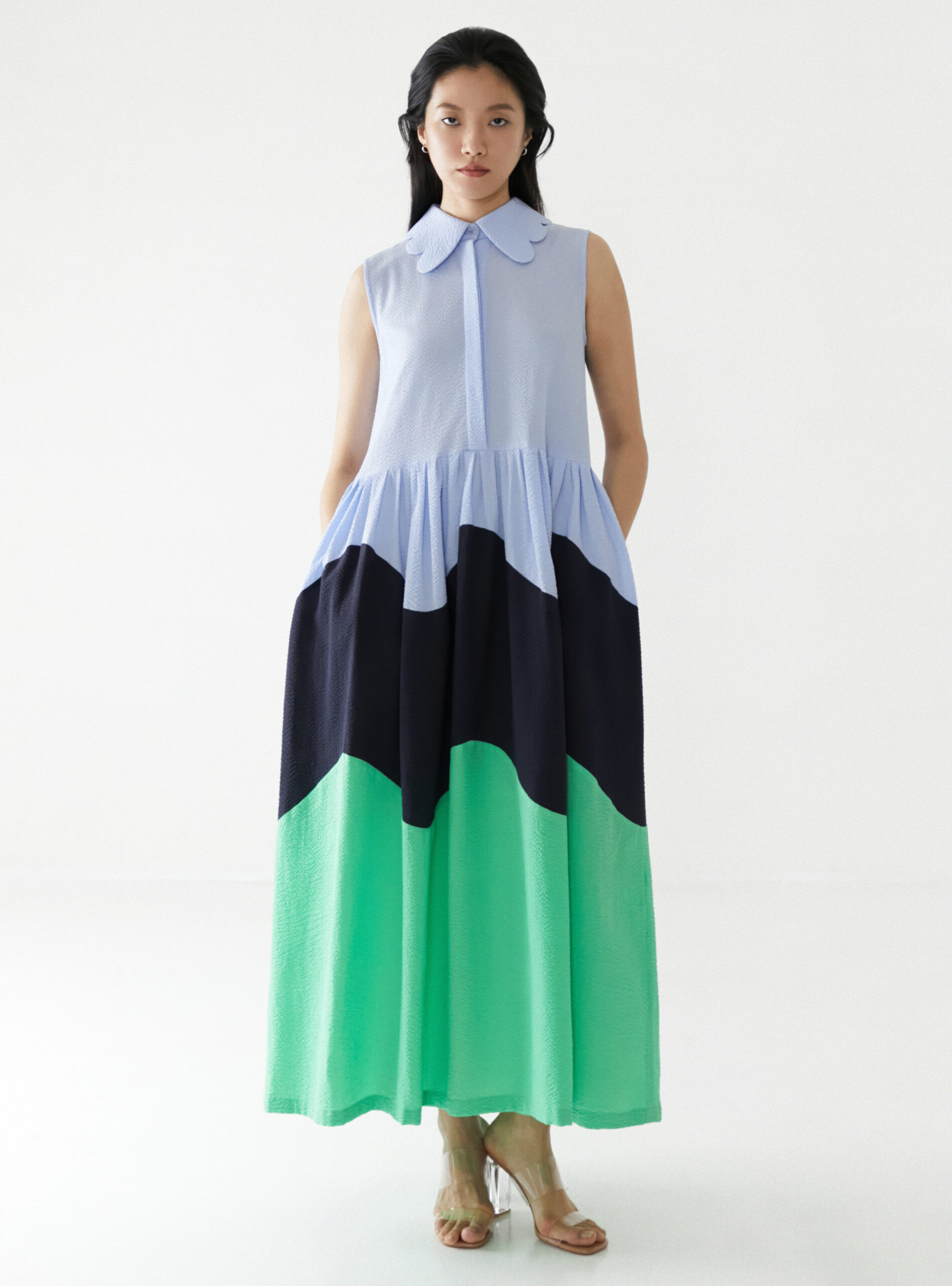 Semitone-dress