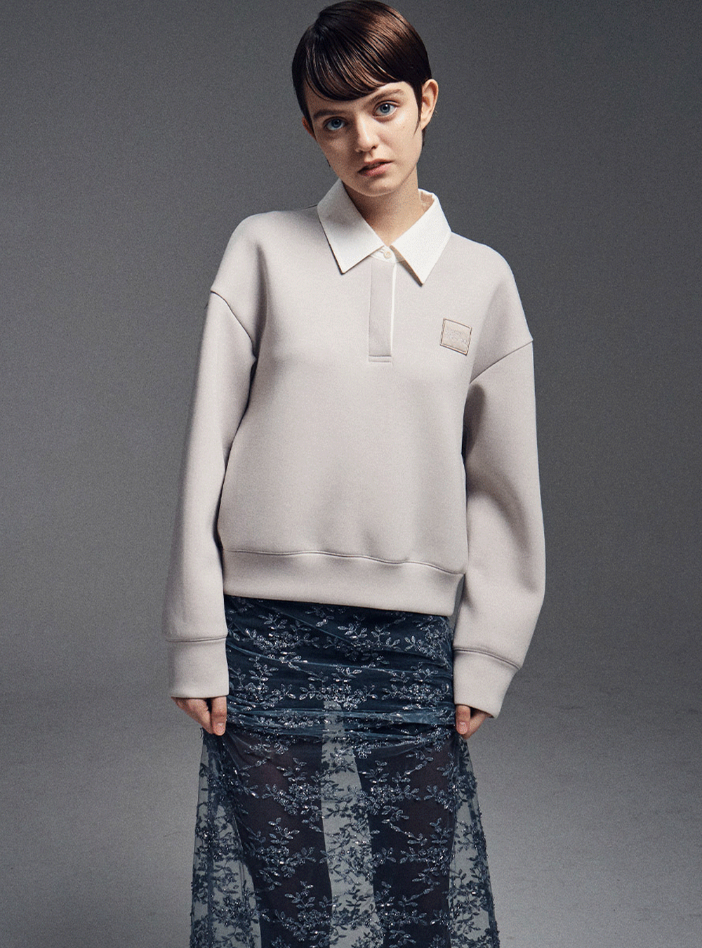 沸騰ブラドン Cropped Neoprene Shirt Mercredi Mardi by Beige in Piquet トップス
