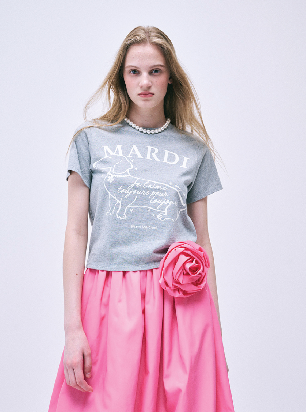 TSHIRT SWING THE TAIL DDANJI FLOWER CHOKER_OATMEAL BLACK